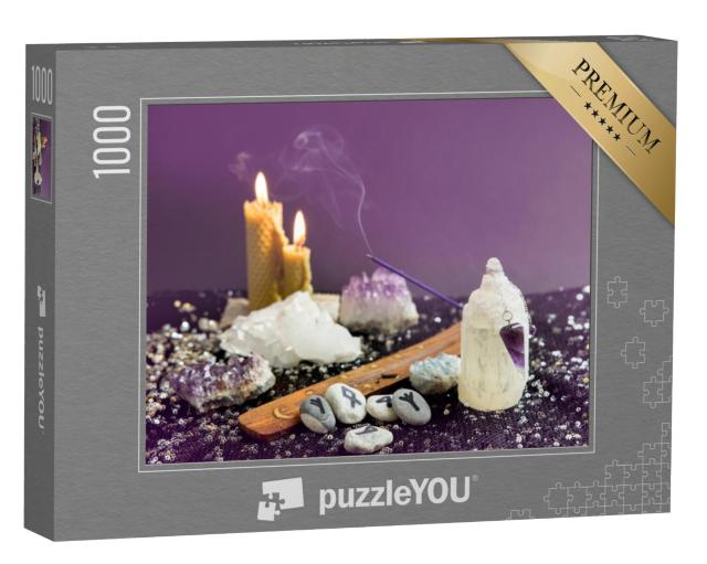 Puzzel 1000 stukjes „Amethist kristallen slinger, runenstenen, bijenwaskaarsen, esoterie“