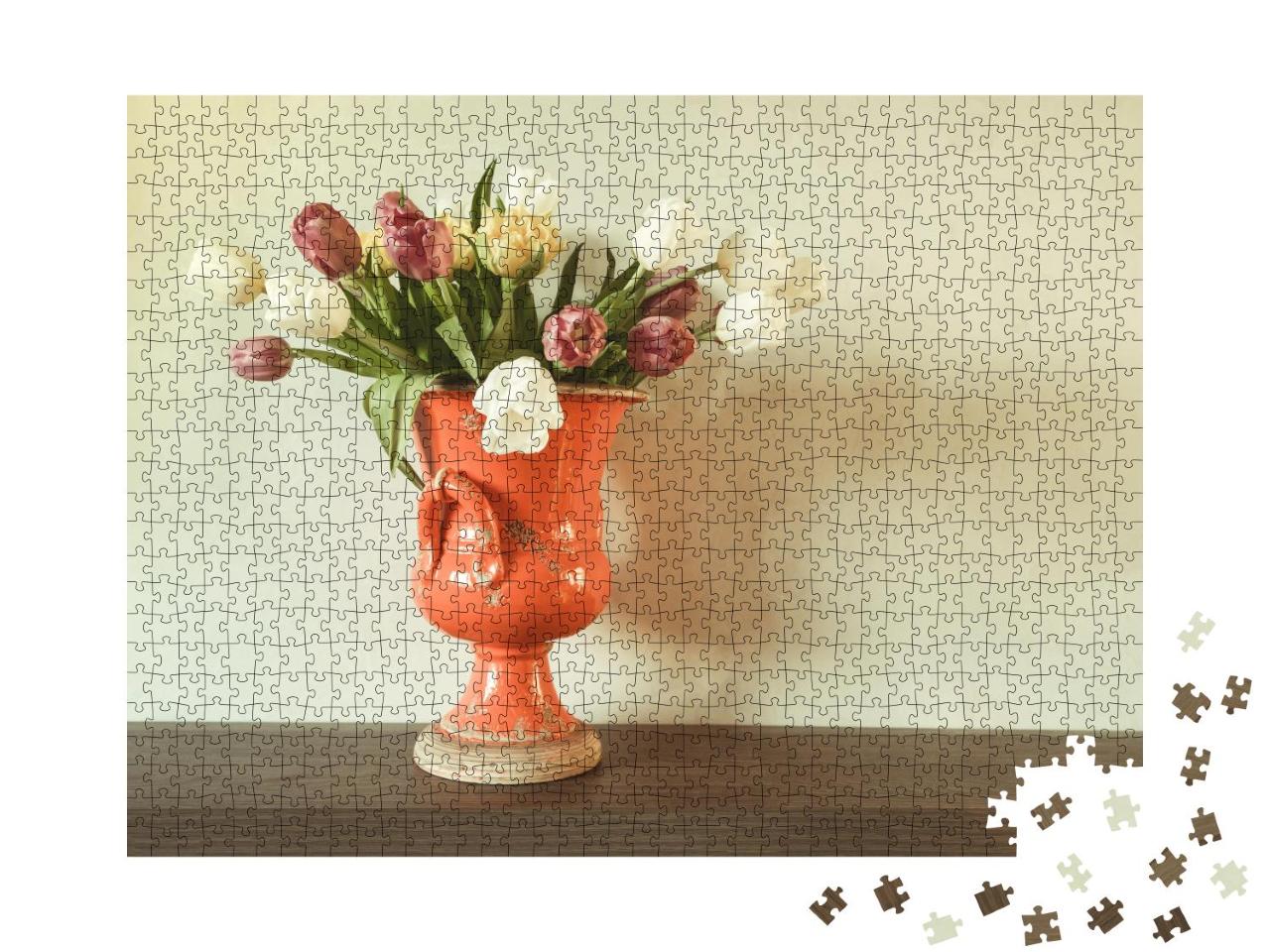 Puzzle 1000 Teile „Blumenstrauß aus Tulpen in einer roten Vintage-Keramik-Vase “