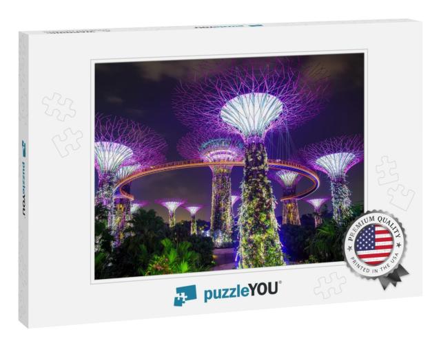 Super Tree Garden At Night, Garden by the Bay... Jigsaw Puzzle