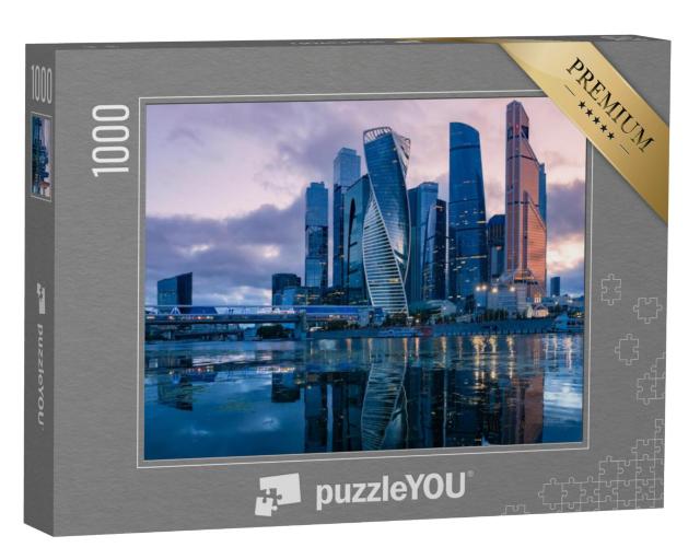 Puzzel 1000 stukjes „Wolkenkrabbers in Moskou: Panorama van het stadscentrum, Rusland“