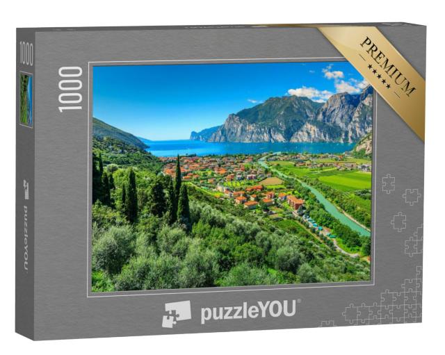 Puzzel 1000 stukjes „Het Gardameer en de rivier de Sarca bij Torbole, Italië“