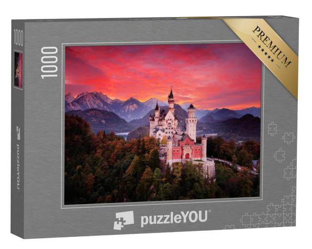 Puzzel 1000 stukjes „Sprookjesachtig kasteel Neuschwanstein in een bloedrode zonsondergang“