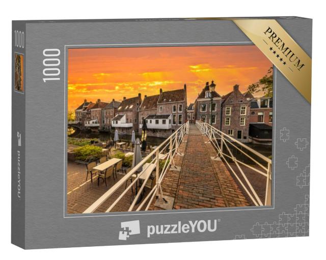 Puzzel 1000 stukjes „Beroemde middeleeuwse 'hangende keukens' in de historische stad Appingedam, Groningen“