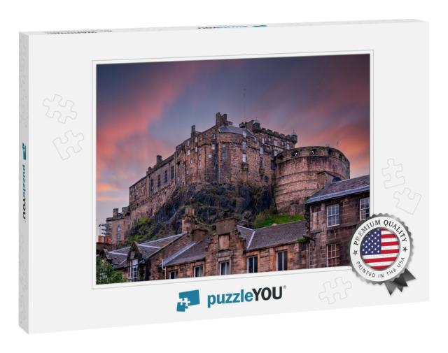 View on Edinburgh Castle from Heriot Place During Sunset... Jigsaw Puzzle