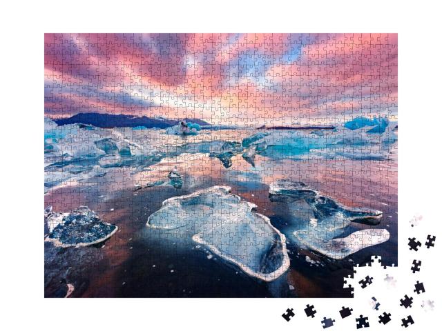 Puzzle 1000 Teile „Unglaubliche Landschaft mit Eisbergen in der Gletscherlagune Jokulsarlon, Island“