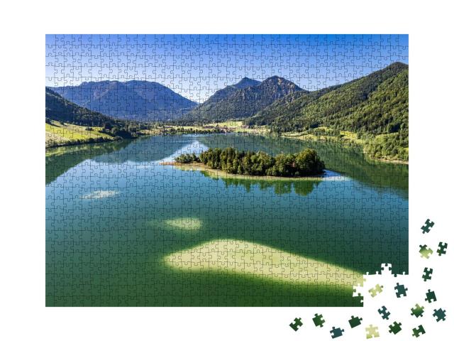 Puzzle 1000 Teile „In Berge eingebettet: Der Schliersee in Bayern“