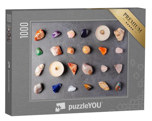 Puzzel 1000 stukjes „Minerale stenen en kaarsen op een zwarte betonnen vloer“