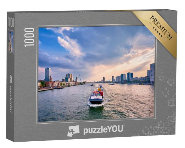 Puzzel 1000 stukjes „Rotterdam en de Erasmusbrug over de Nieuwe Maas met vrachtschepen en boten“