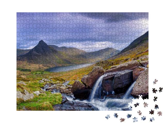 Puzzle 1000 Teile „Tryfan im Frühlingsabendlicht, Llyn Ogwen, Wales“