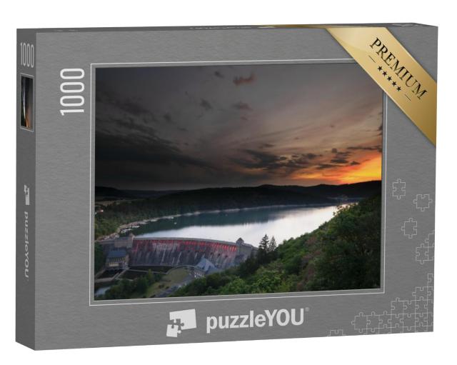 Puzzel 1000 stukjes „Uitzicht vanaf het uitzichtspunt Kleine Kanzel op de Edersee bij zonsondergang“