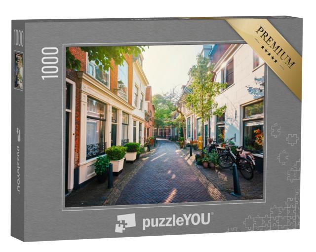 Puzzel 1000 stukjes „Straat met oude huizen en geparkeerde fietsen in Haarlem, Nederland“