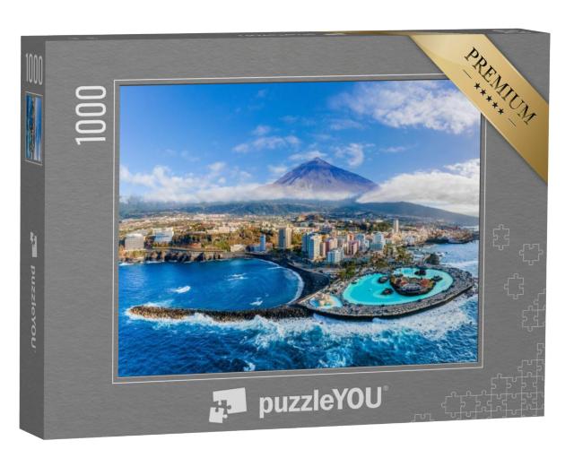 Puzzel 1000 stukjes „Luchtfoto van Puerto de la Cruz en de vulkaan Teide, Tenerife, Spanje“