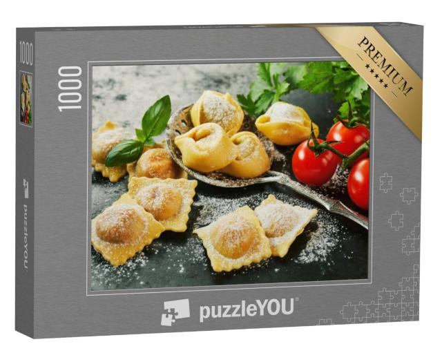 Puzzel 1000 stukjes „Huisgemaakte, vers bereide Italiaanse ravioli en tortellini“