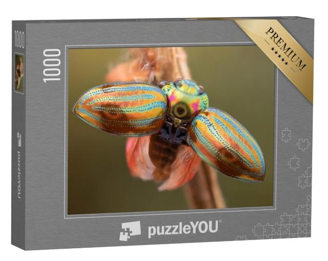 Puzzel 1000 stukjes „Close-up van een rozemarijnkever met wijd geopende dekschilden“