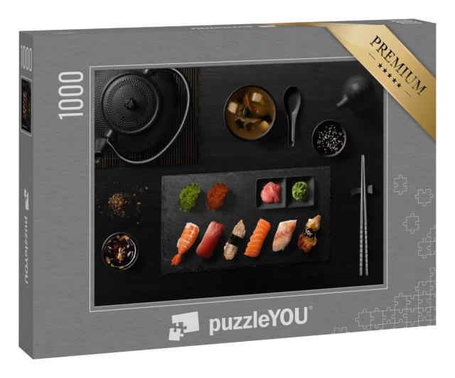 Puzzle 1000 Teile „Sushi-Rollen, Sashimi-Set, Misosuppe und Teekanne, japanisches Essen“