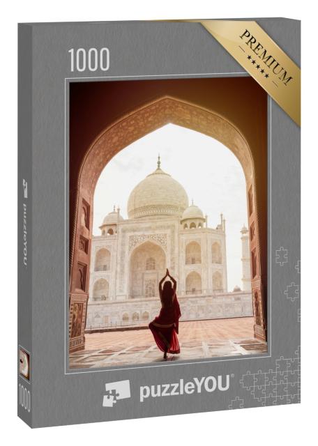 Puzzle 1000 Teile „Indische Frau in rotem Sari im Taj Mahal, Indien“