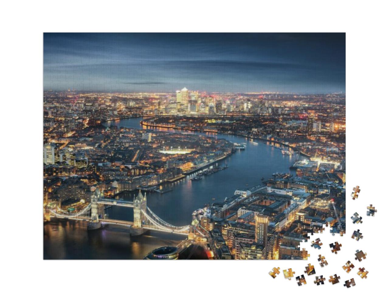 Puzzel 1000 stukjes „Luchtfoto van Londen: Tower Bridge in de avond“