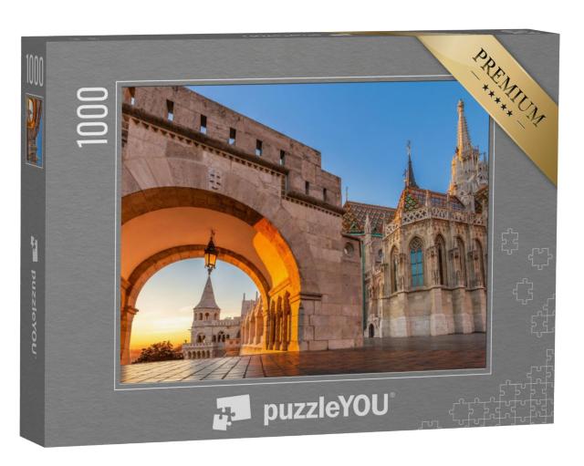 Puzzel 1000 stukjes „Noordpoort van het Vissersbastion Halaszbastya bij zonsopgang, Boedapest, Hongarije“