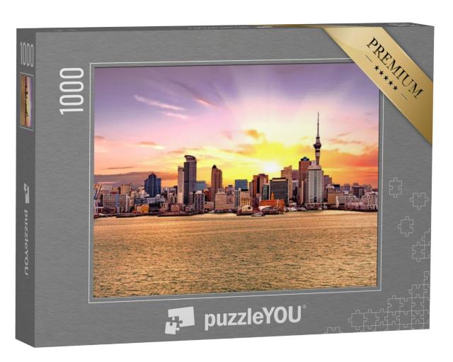 Puzzel 1000 stukjes „Skyline in de gouden zonsondergang, Auckland, Nieuw-Zeeland“