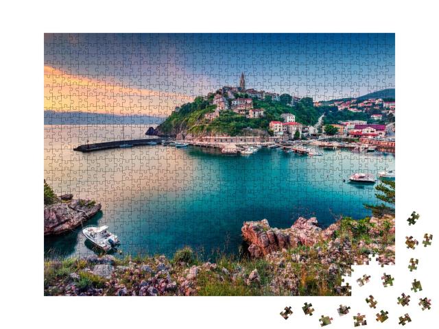 Puzzle 1000 Teile „Stadtbild der Stadt Vrbnik am Morgen, Krk, Kroatien“