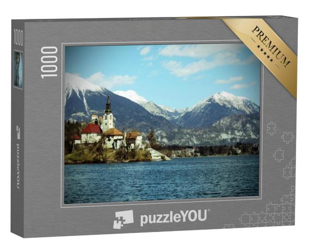 Puzzel 1000 stukjes „Kerk op het eiland Bled voor besneeuwde bergen, Slovenië“