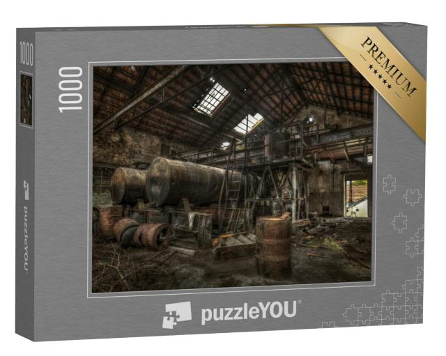 Puzzel 1000 stukjes „Verroeste reservoirs en vaten in een verlaten fabriek“