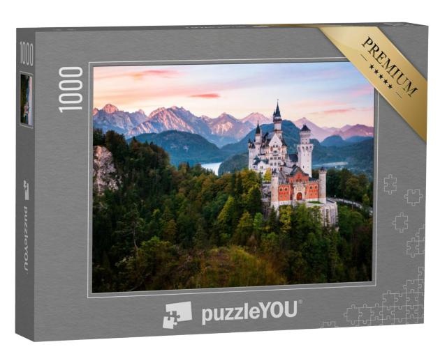 Puzzel 1000 stukjes „Alpenpanorama met kasteel Neuschwanstein bij zonsopgang, Beieren“