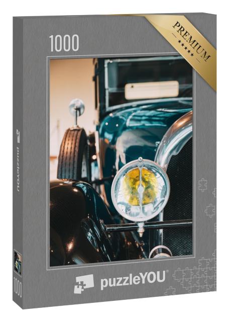 Puzzle 1000 Teile „Nahaufnahme: Scheinwerfer eines schwarzem Retro-Oldtimers“