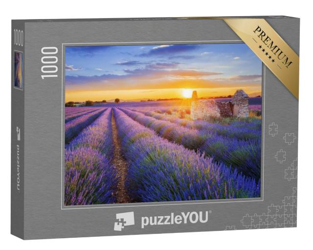 Puzzel 1000 stukjes „Paarse droom: zonsondergang boven een lavendelveld in Valensole, Provence“