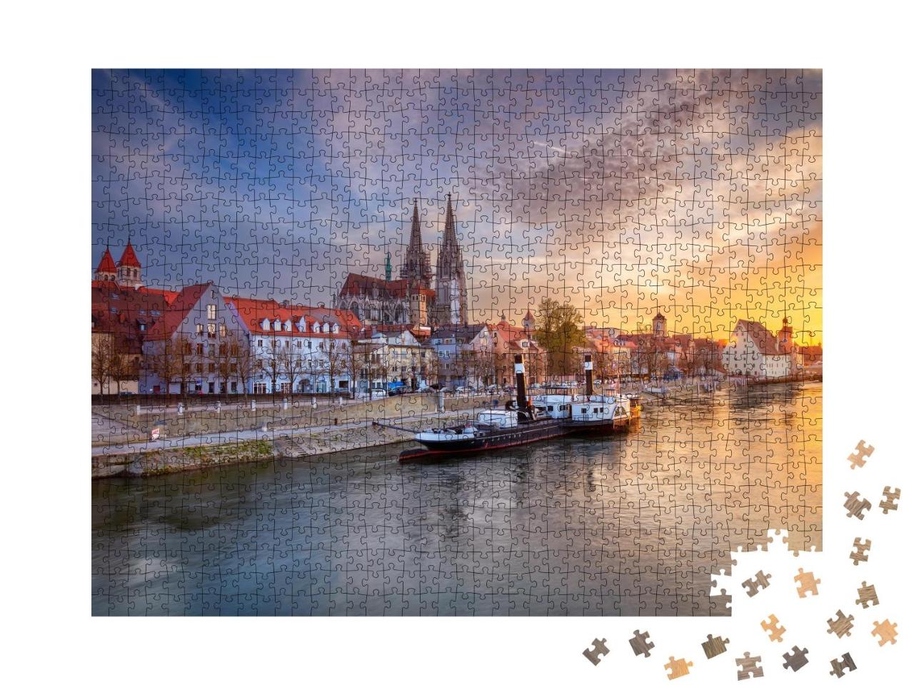 Puzzle 1000 Teile „Regensburg im Frühling: Sonnenuntergang über der Stadt, Bayern“