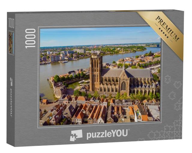 Puzzel 1000 stukjes „De skyline van Dordrecht met kerk en grachtenpanden in de Oude Maas“