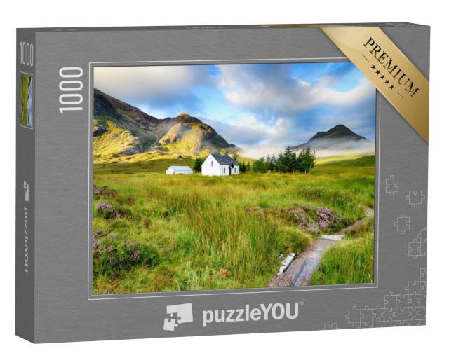 Puzzel 1000 stukjes „Pittoreske cottage op ansichtkaart in Glencoe, Schotse Hooglanden“