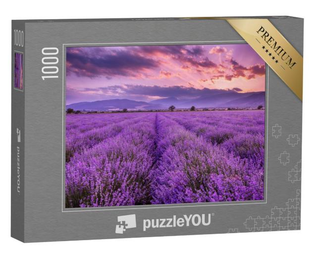 Puzzel 1000 stukjes „Zonsondergang boven een prachtig lavendelveld“