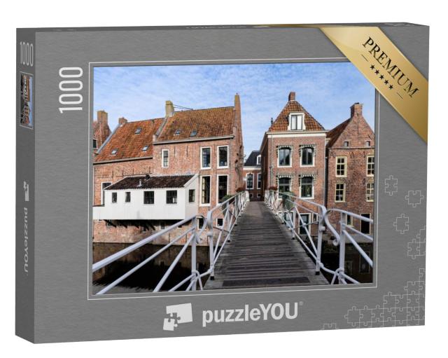 Puzzel 1000 stukjes „Hangende keukens boven het Damsterdiep in Appingedam, Nederland“