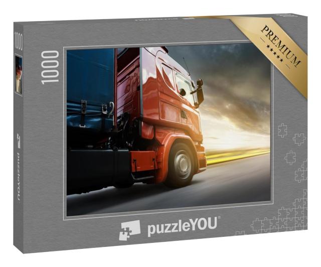 Puzzle 1000 Teile „Roter LKW auf der Autobahn, dunkle Wolken am Himmel“