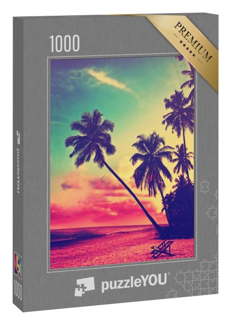 Puzzle 1000 Teile „Vintage-Style: Tropischer Strand mit Palmenshilouetten im Sonnenuntergang“