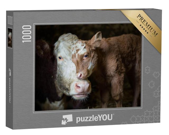 Puzzel 1000 stukjes „Koe en kalf knuffelen in de stal“