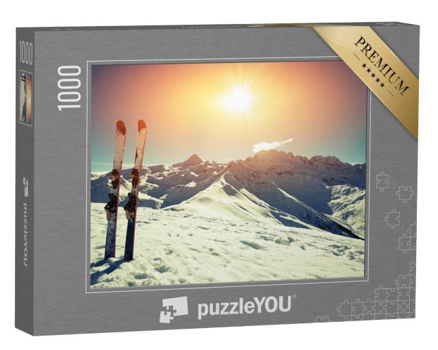 Puzzel 1000 stukjes „Ski's in de sneeuw in de bergen“