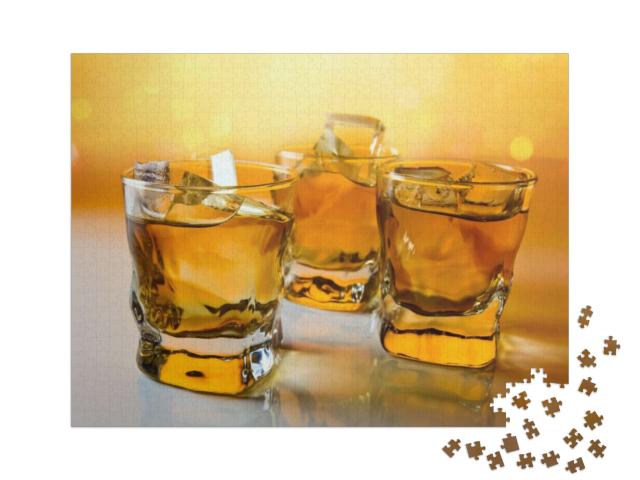 Puzzel 1000 stukjes „Drie glazen whisky met ijs“