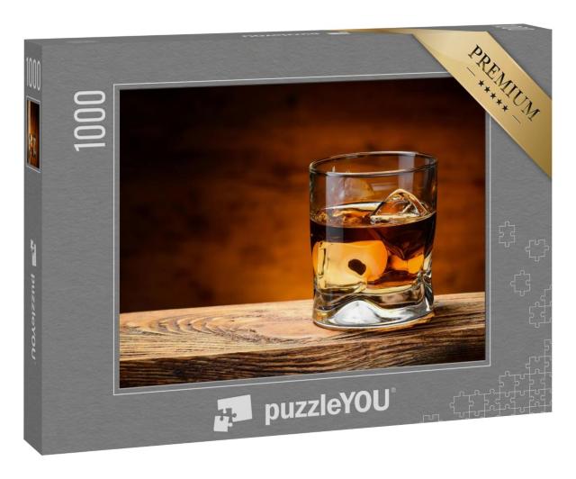 Puzzle 1000 Teile „Whiskey mit Eis auf einem Holztisch“