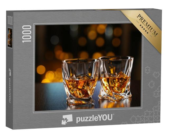 Puzzel 1000 stukjes „Glazen whisky op een tafel“