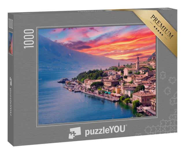 Puzzle 1000 Teile „Limone sul Garda im glühenden Sonnenuntergang, Italien“