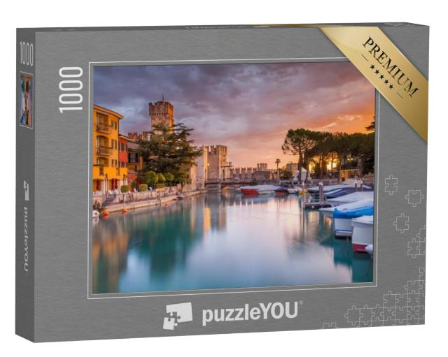 Puzzel 1000 stukjes „Haven van Sirmione in het avondlicht, Gardameer, Italië“