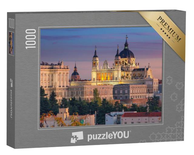 Puzzel 1000 stukjes „Avondsfeer in Madrid - Kathedraal Santa Maria en Koninklijk Paleis“