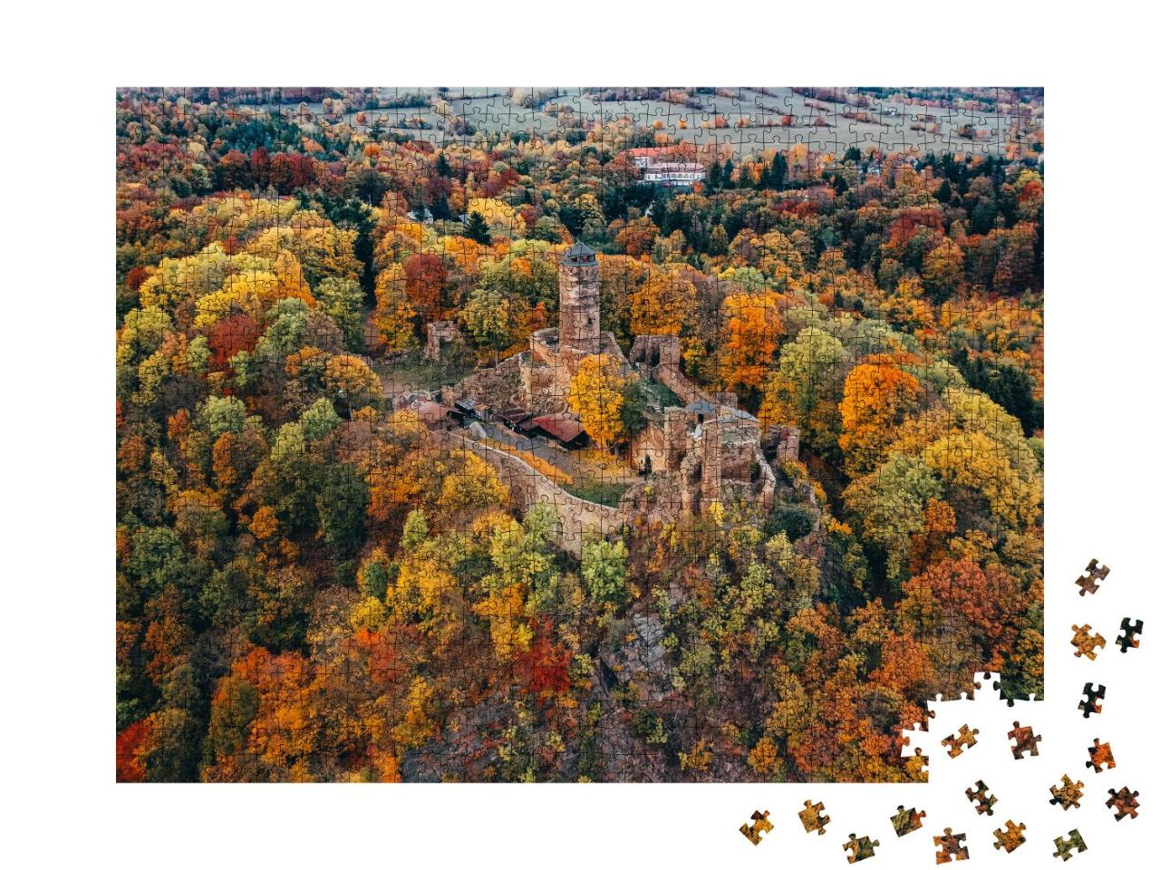 Puzzle 1000 Teile „Mittelalterliche Burg Hasistejn in der Nähe des Dorfes Place im Erzgebirge“