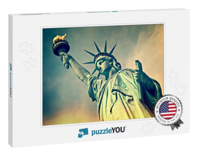 Close Up of the Statue of Liberty, New York City, Vintage... Jigsaw Puzzle