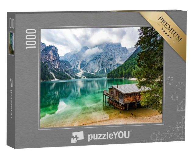 Puzzel 1000 stukjes „Boothuis aan het meer van Braies, Zuid-Tirol, Italië“