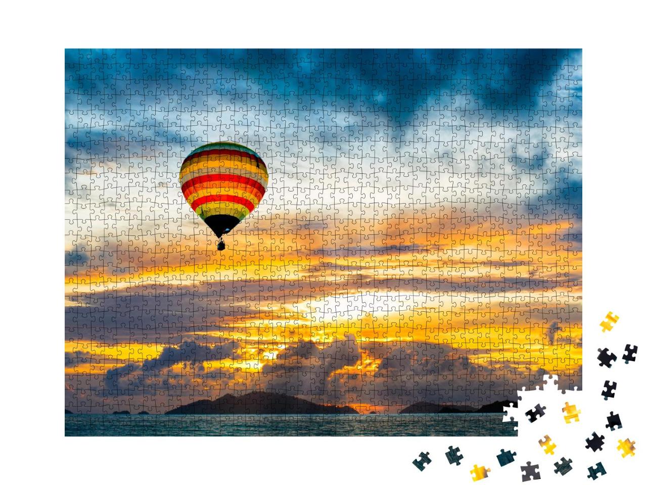 Puzzle 1000 Teile „Heißluftballon über dem Meer bei Sonnenuntergang“