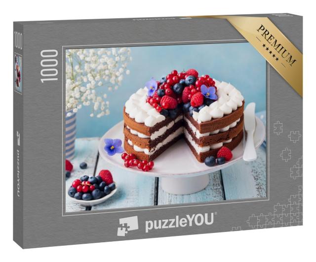 Puzzle 1000 Teile „Schokoladenkuchen mit Schlagsahne und frischen Beeren“