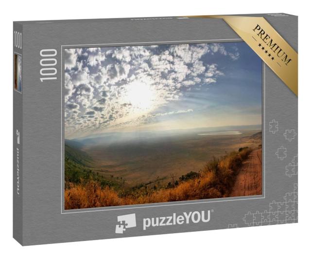 Puzzle 1000 Teile „Panorama des Ngorongoro-Kraters mit sonnigem, blauem Himmel“